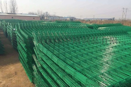 兰州双边丝护栏网的安装方法是什么