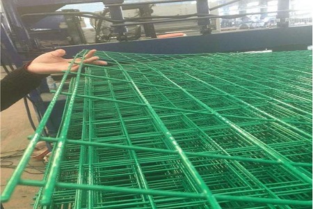 兰州镀锌护栏网具有哪些优点