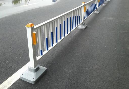 道路护栏