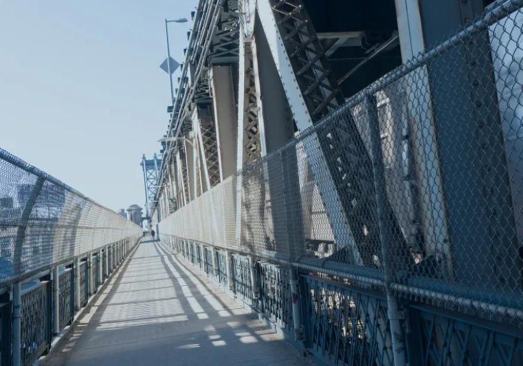 桥梁护栏网的产品规格和作用